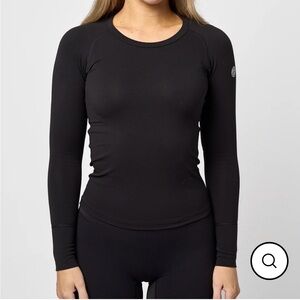 TKEQ - Kassidy technical top - brand new Black Long Sleeve Top